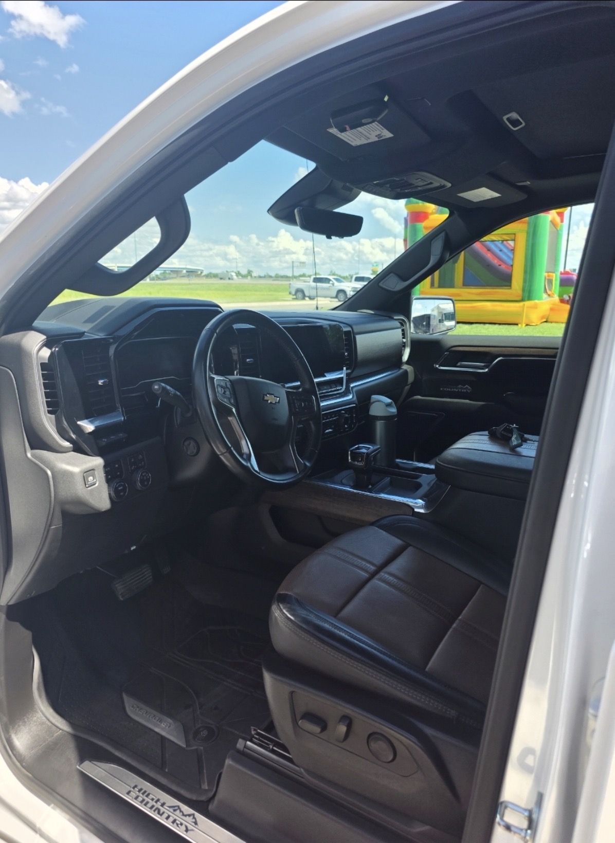 Chevy Silverado High Country — interior detail